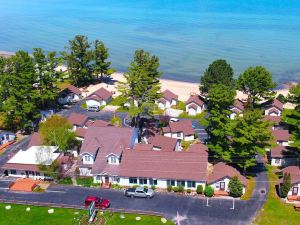 Beach House Lakeside Cottages