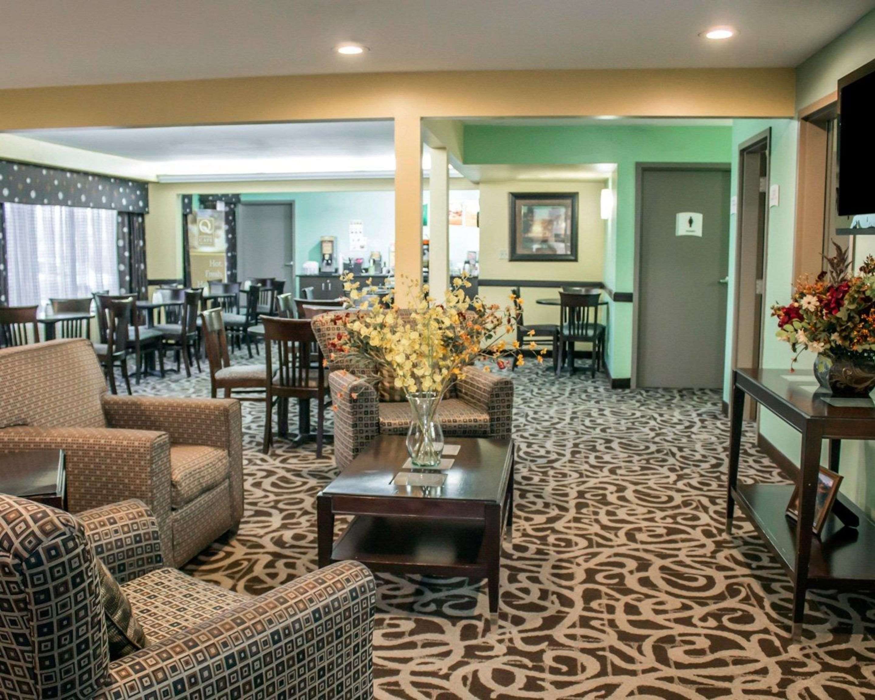 Copley Inn & Suites, Copley - Akron