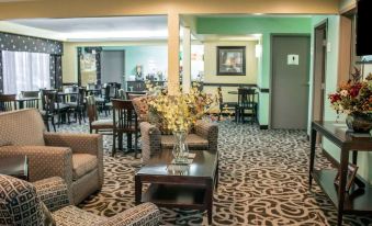 Copley Inn & Suites, Copley - Akron