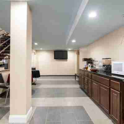 Rodeway Inn Dining/Meeting Rooms
