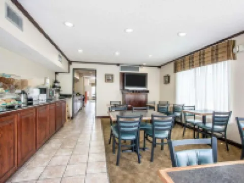 Quality Inn Savannah South Hotels in Hardin County
