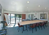 Academy Motor Inn Hotels in Te Puna
