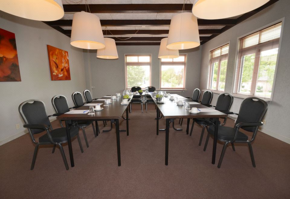 1. Hotel de..