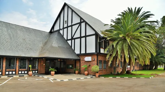 Cresta Churchill Hotel