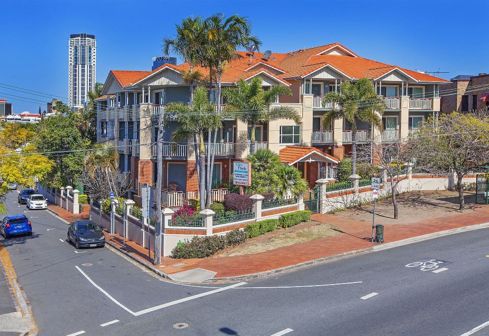 City Park Apartments - Housity