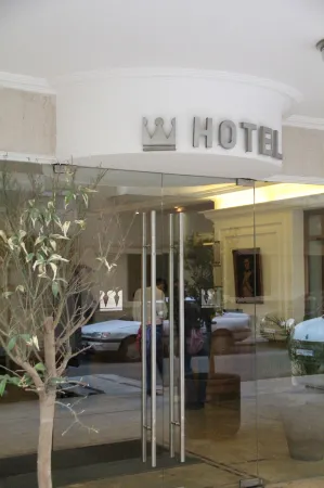 Hotel Napoleon Beirut Отели рядом с достопримечательностью «Pigeon Rocks»