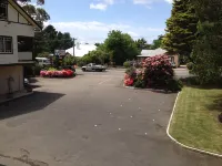 Three Explorers Motel Hotels in Katoomba
