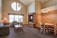 Grand Crowne Resort