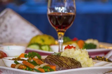 Eastland Hotel Отели рядом с достопримечательностью «Джирафф Сентр»