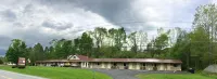 Sleep Woodstock Motel Отели рядом с достопримечательностью «Публичная библиотека Норман Уильямс»