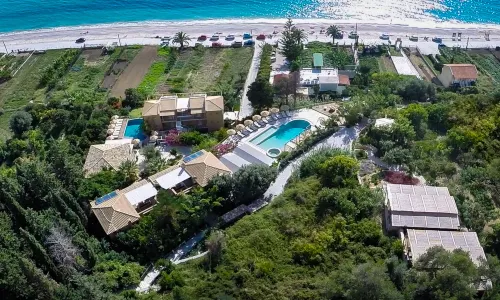 F Zeen Kefalonia