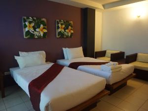 Bangkok Travel Suites Hotel