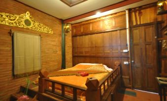 Ayutthaya Bouchic Hostel