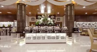 Ijen Suites Resort & Convention - breakfast
