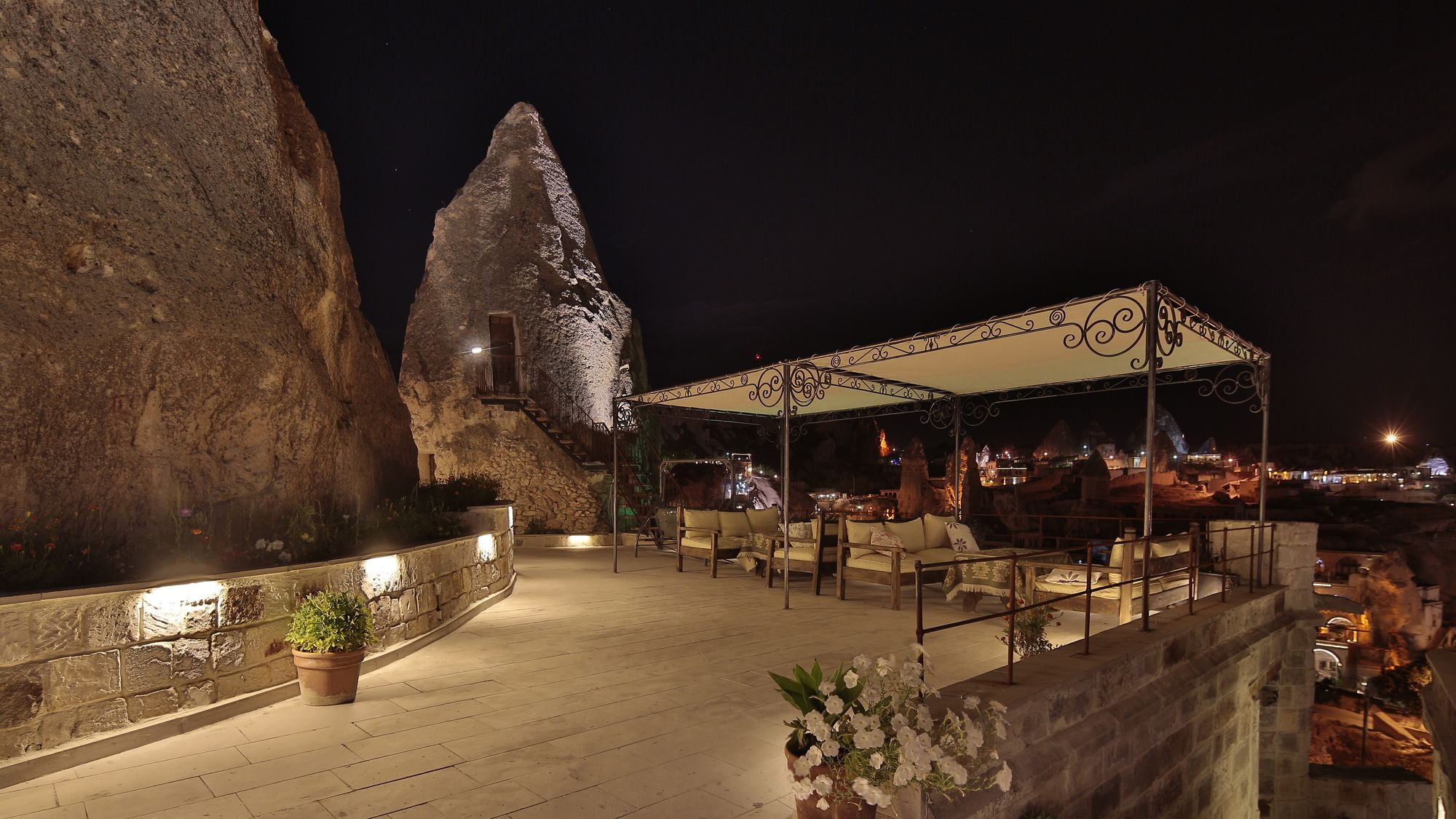 Panoramic Cave Hotel