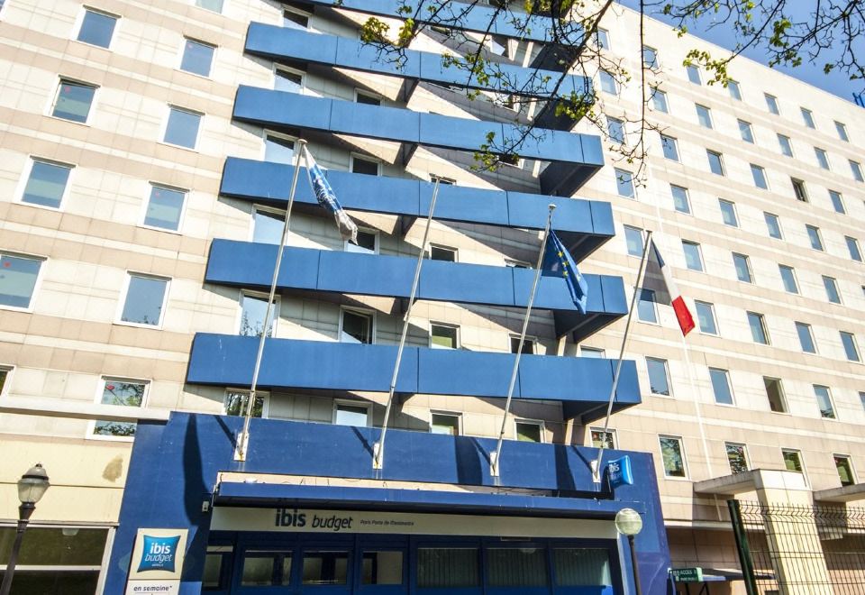 Ibis Budget Paris Porte de Montmartre-Paris Updated 2023 Room Price-Reviews  & Deals | Trip.com