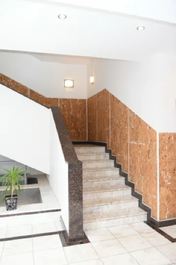 Цезарь Отели рядом со станцией Станция Екатеринбург пассажирский