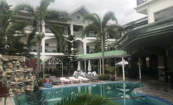 Seinpost Hotel - Housity