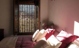 Badajoz 101531 3 Bedroom Holiday Home by Mo Rentals