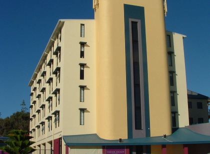 Ocean Beach Hotel