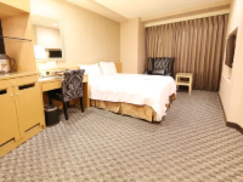 Grand Earl Hotel Hotels near Janfusun Fancyworld