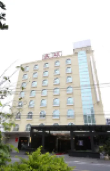 Long View Hotel Hotels near Fuyou Temple