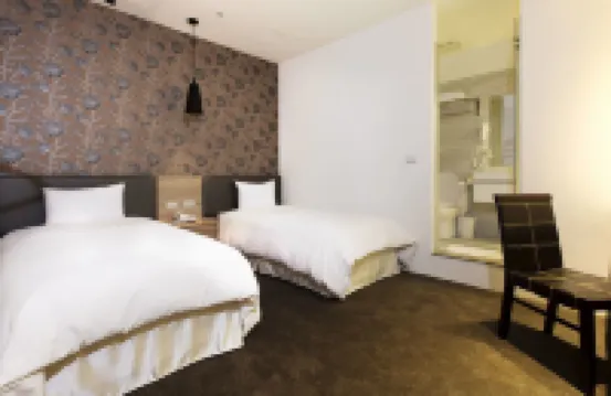 Queen Hotel II 다통 지구 주변 호텔