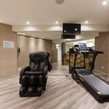 Stay Hotel - Taichung Zhongqing Отели рядом с достопримечательностью «Аллея каллиграфии»