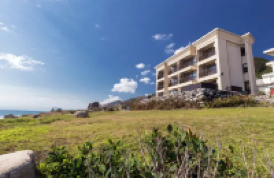 Guesthouse High Wave Hotels near Farglory Ocean Park