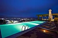 The GAYA Hotel - Luxury