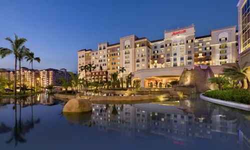 Manila Marriott Hotel at Newport World Resorts