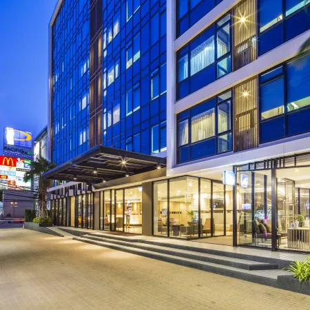 Pacific Park Hotel