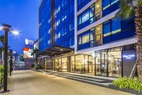 Pacific Park Hotel Hotels near Wat Phan Sadet Nok