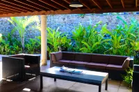 Pagua Bay House Oceanfront Cabanas Hotels in Calibishie