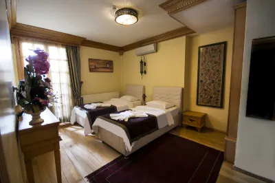 Sultan Corner Suites Hotels in Heybeliaba