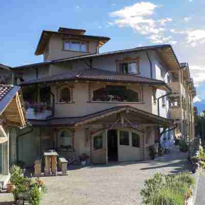 米拉瓦爾飯店 Hotel Exterior