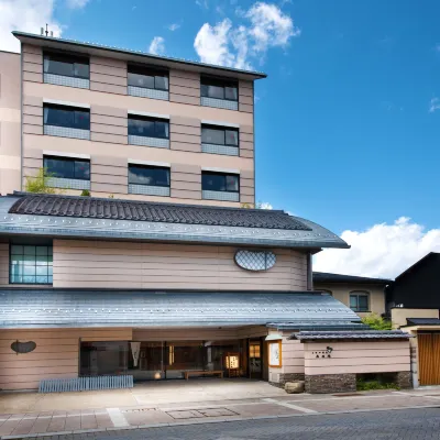 HONJIN HIRANOYA KACHOAN Hotels near Miyamae Bridge