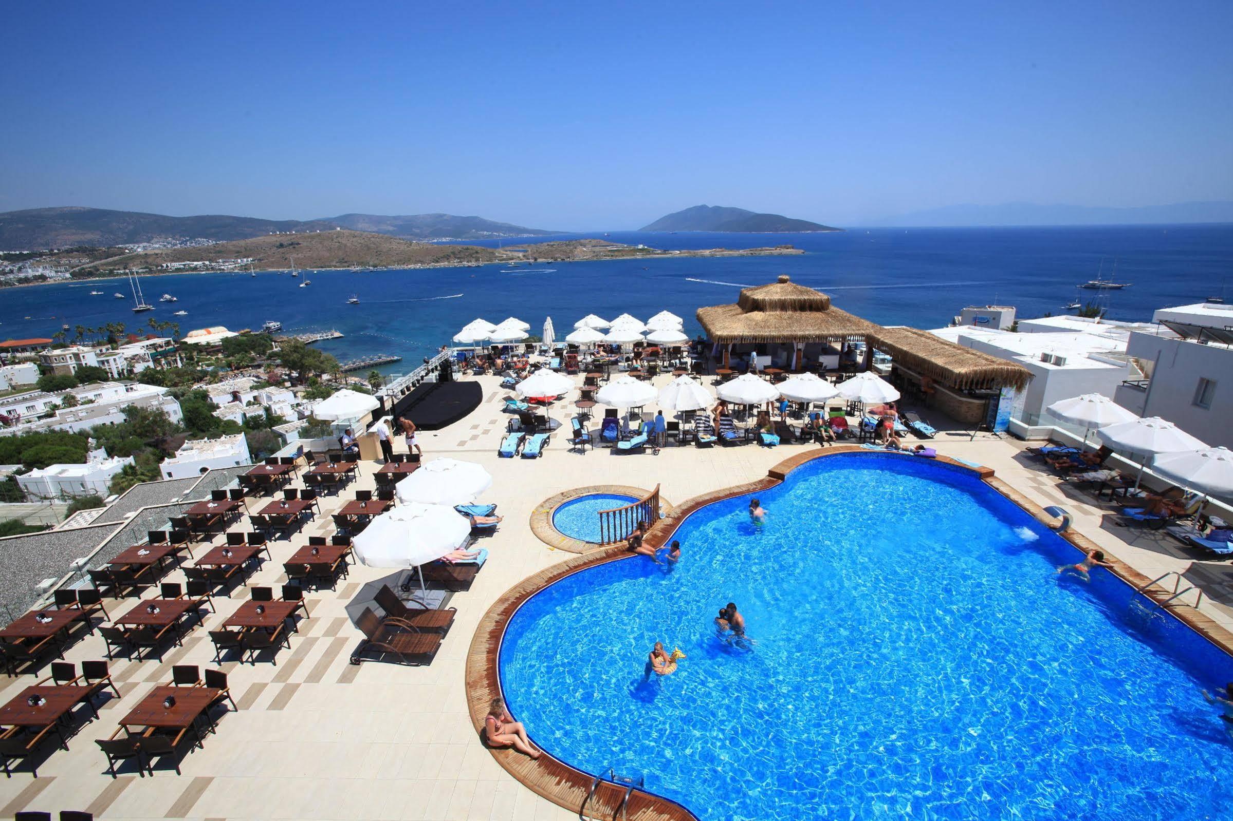 Royal Arena Hotel & Resort Spa