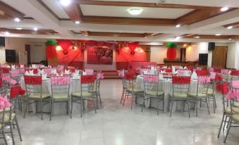 Magayon Hotel - Housity