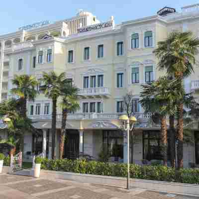 Grand Hotel Trieste & Victoria Hotel Exterior
