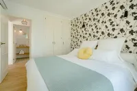 La Concha Boutique Apartments - Adults Only Hotels near Arrecife
