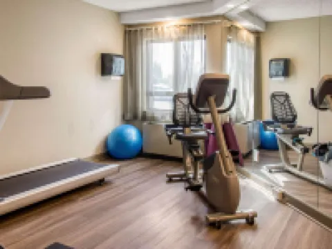 Comfort Inn Aeroport ドルヴァルのホテル