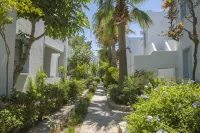 Yaz Yalıkavak Hotels near Windmills