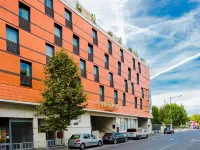 Courtyard Paris Arcueil Hotels in Arcueil