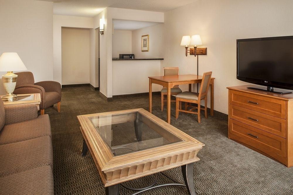 Radisson Hotel & Conference Center Coralville - Iowa City