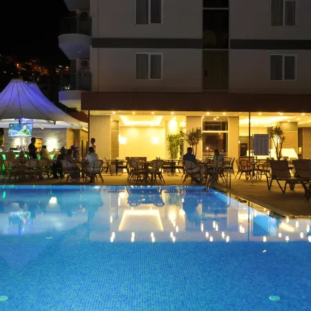 Vega Green Apart Hotel