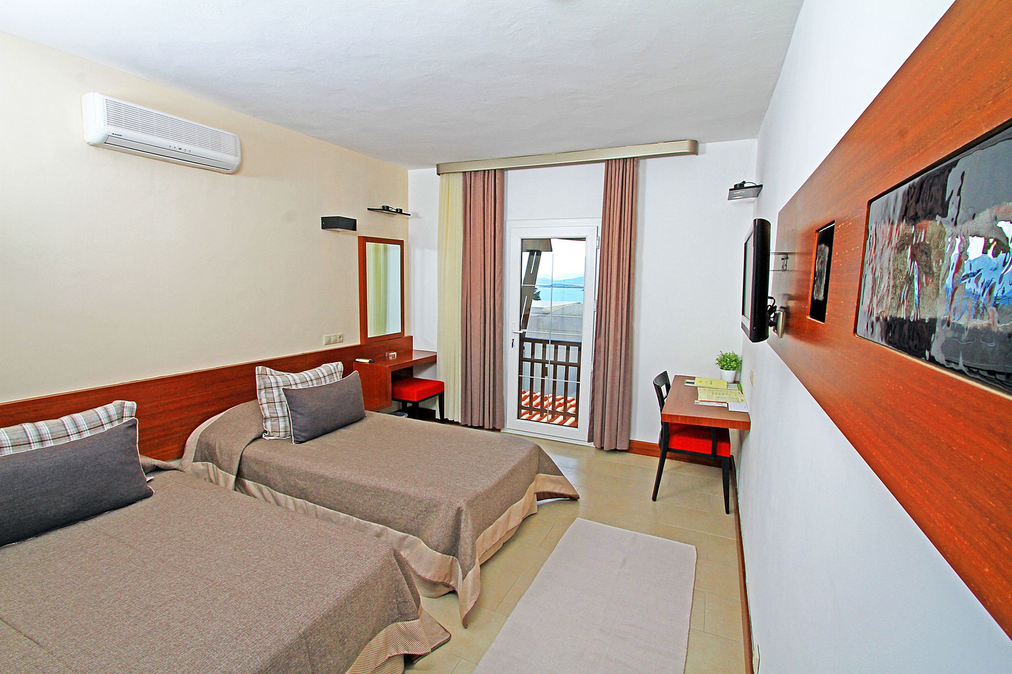 Manastir Hotel & Suites