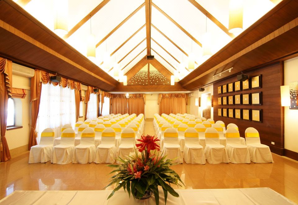 1. 라루나 호텔 &..