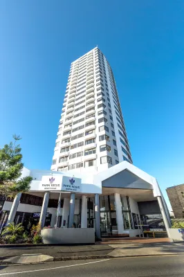 Park Regis North Quay Hotel dekat Brush & Barrel