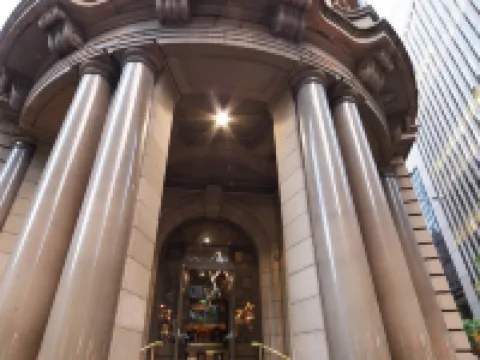 Paradox Sydney Hotels near The Opera House to the Botanic Gardens Walk